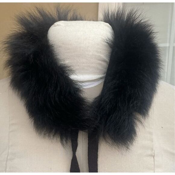 Faux Fur Collar with Tie Gorgeous!  Ski Vacation Winter Wonderland One Size - Picture 1 of 4